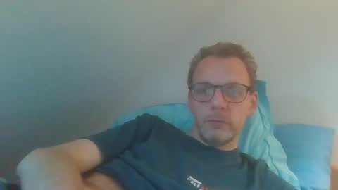 Bernie online show from June 2026 04:42:02 PM