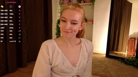 Snapshot of berrryjelly chatting on April 2026 01:54:02 PM Hi Im NikaComing back online on Monday 3 online show from April 2026 01:54:02 PM