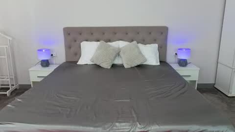 Violette online show from April 2026 06:17:01 AM