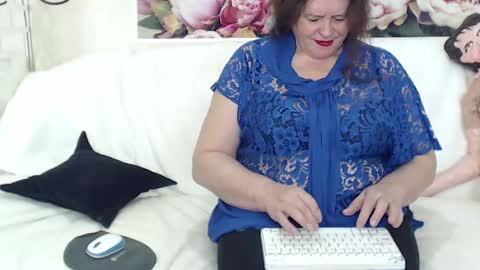 BerryShickX online show from February 2025 11:28:01 AM