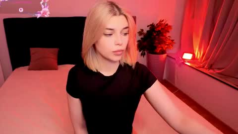 Danny and Kira online show from May 2026 08:06:02 PM