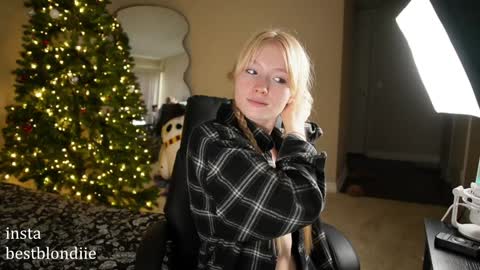 Chloe Next stream on Friday online show from December 2024 05:31:01 PM