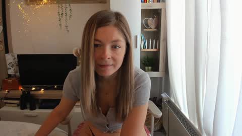 Vicky   online show from March 2026 08:41:02 AM