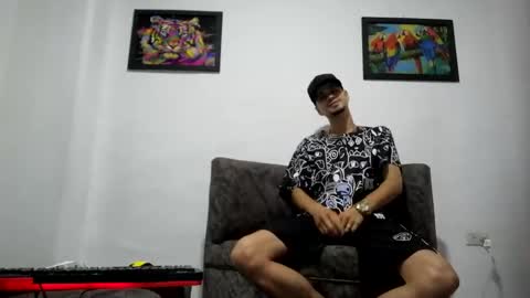 Andres online show from March 2025 10:42:01 PM