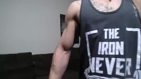 Snapshot of bestmuscle chatting on April 2026 02:27:02 AM bestmuscle online show from April 2026 02:27:02 AM