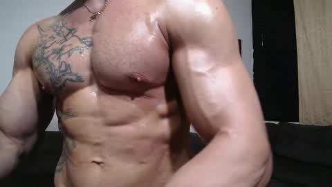 Snapshot of bestmuscle chatting on May 2026 06:32:01 AM bestmuscle online show from May 2026 06:32:01 AM