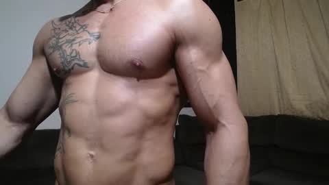 Snapshot of bestmuscle chatting on May 2026 08:36:01 PM bestmuscle online show from May 2026 08:36:01 PM