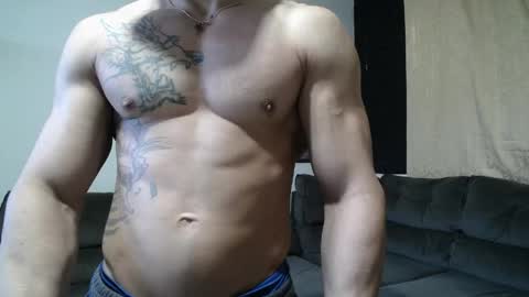 Snapshot of bestmuscle chatting on May 2026 07:00:02 PM bestmuscle online show from May 2026 07:00:02 PM