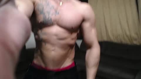 Snapshot of bestmuscle chatting on May 2026 08:47:02 PM bestmuscle online show from May 2026 08:47:02 PM