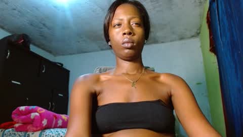 Snapshot of bethanywilsom chatting on December 2024 07:03:02 PM Bethany Wilson online show from December 2024 07:03:02 PM