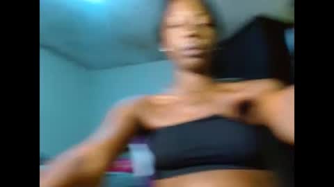 Snapshot of bethanywilsom chatting on February 2025 03:05:01 PM Bethany Wilson online show from February 2025 03:05:01 PM