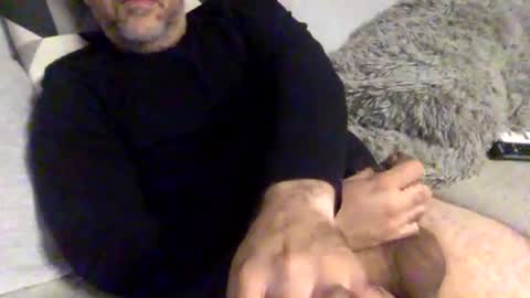 Snapshot of betoooox chatting on December 2024 11:31:02 PM Virtual Gentleman online show from December 2024 11:31:02 PM