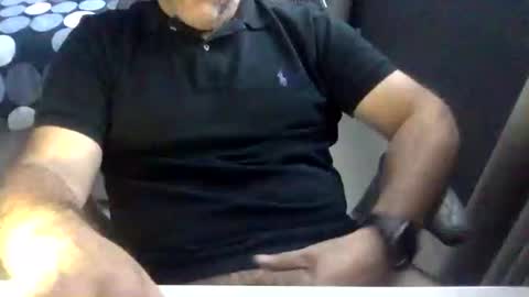 Snapshot of betoooox chatting on January 2025 07:35:01 PM Virtual Gentleman online show from January 2025 07:35:01 PM