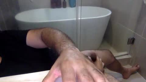 Snapshot of betoooox chatting on February 2025 01:05:02 PM Virtual Gentleman online show from February 2025 01:05:02 PM