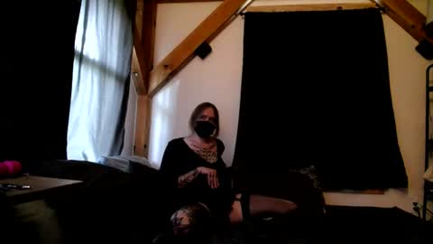 Betsy online show from June 2026 10:30:02 PM