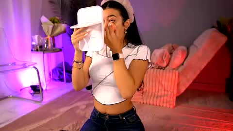 Betty online show from September 2025 04:05:01 AM