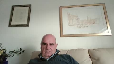 Snapshot of betta1 chatting on December 2025 04:24:01 PM betta1 online show from December 2025 04:24:01 PM