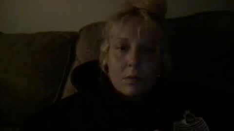 Snapshot of betteroffdeadduh chatting on September 2025 02:22:02 AM that one bitch3 online show from September 2025 02:22:02 AM