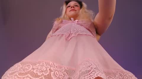 Snapshot of betty_murr chatting on June 2026 03:35:01 AM betty_murr online show from June 2026 03:35:01 AM