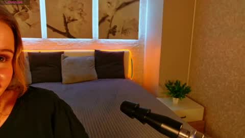 Betty online show from April 2026 08:18:01 PM