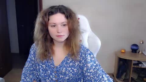 Betty online show from September 2025 05:03:01 PM