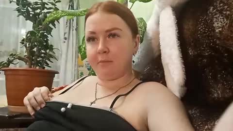 Snapshot of bettyurbane chatting on January 2025 03:57:01 PM Mila Sweet online show from January 2025 03:57:01 PM