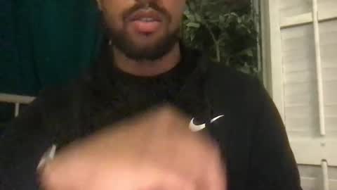 Snapshot of beuhrice chatting on February 2026 12:07:01 AM FrenchBBC online show from February 2026 12:07:01 AM