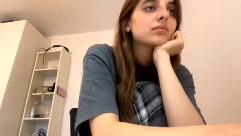 Lina online show from June 2026 05:15:02 PM