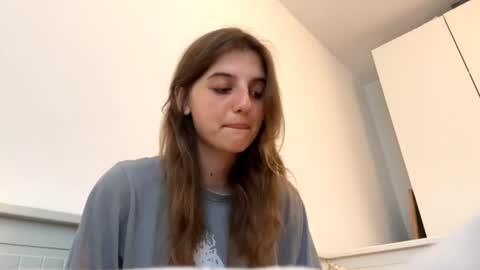 Lina online show from June 2026 05:06:01 PM