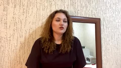 Sophie online show from April 2026 08:34:01 AM