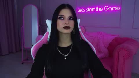 Beverly online show from November 2025 06:08:02 PM