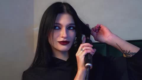 Beverly online show from February 2026 06:48:01 PM