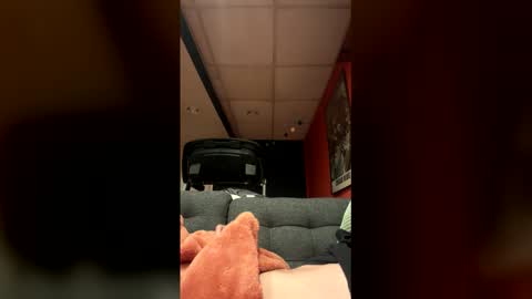bezerk_bray online show from May 2026 06:48:01 PM
