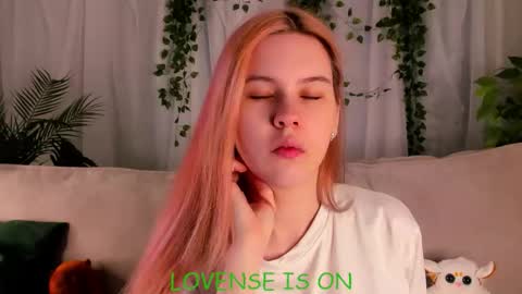 Snapshot of bezuya chatting on October 2025 01:59:02 AM Eliz online show from October 2025 01:59:02 AM