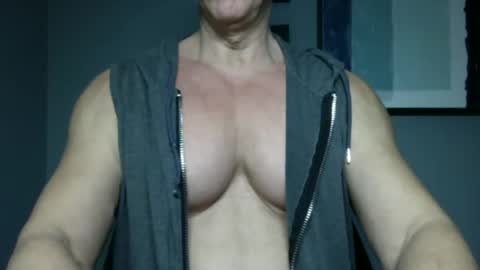 BGDKMUSCLEGUY - SELECTED BY CHATURBATE AS A TOP BROADCASTER FOR 2023 online show from December 2024 02:43:01 AM