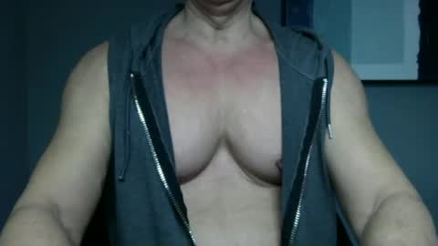 BGDKMUSCLEGUY - SELECTED BY CHATURBATE AS A TOP BROADCASTER FOR 2023 online show from January 2025 04:34:01 PM