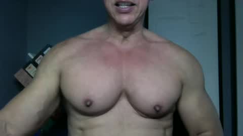 BGDKMUSCLEGUY - SELECTED BY CHATURBATE AS A TOP BROADCASTER FOR 2023 online show from November 2025 06:28:01 PM