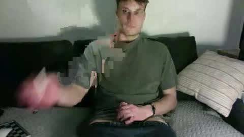 Snapshot of bgnzzz chatting on November 2025 05:35:02 PM bgnzzz online show from November 2025 05:35:02 PM