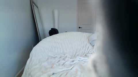 Snapshot of bi_sexualmilf chatting on January 2025 05:30:02 PM Bi sexualmilf Fansly online show from January 2025 05:30:02 PM