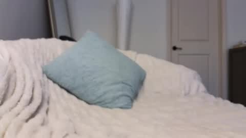 Snapshot of bi_sexualmilf chatting on January 2025 02:53:01 PM Bi sexualmilf Fansly online show from January 2025 02:53:01 PM