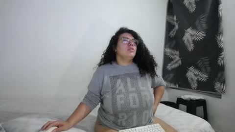 Bianca Tuesday to Sunday from 2am to 6am UTC-5 online show from May 2026 09:06:01 AM