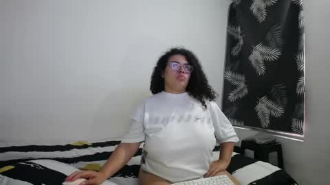Bianca Tuesday to Sunday from 2am to 6am UTC-5 online show from May 2026 10:36:01 AM