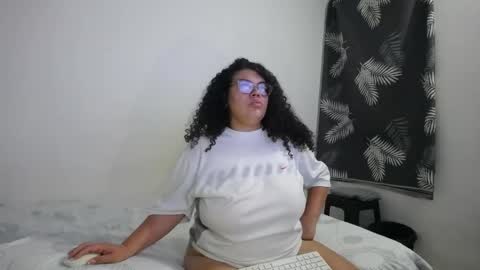 Bianca Tuesday to Sunday from 2am to 6am UTC-5 online show from May 2026 09:15:01 AM