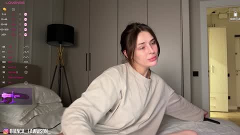 Bianca  online show from December 2024 10:14:02 PM