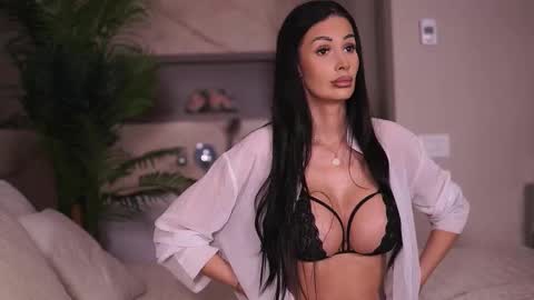 Snapshot of biancacain chatting on February 2026 02:16:02 PM Bianca online show from February 2026 02:16:02 PM