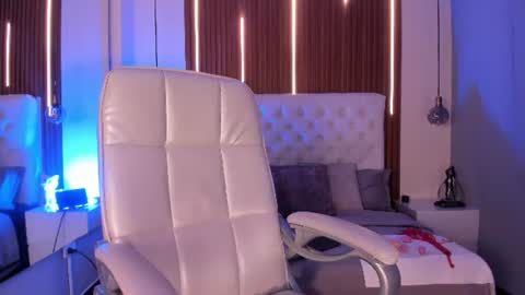 biancaferrer1 online show from June 2026 12:53:02 PM