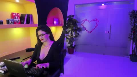 Bianca Royalle online show from April 2026 09:17:02 PM
