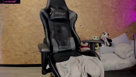 Biancastrong.. IGThebiancastrong online show from February 2025 05:48:01 AM