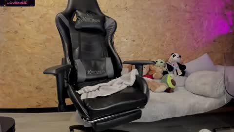 Biancastrong.. IGThebiancastrong online show from February 2025 09:15:01 AM