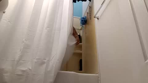 bibottom68942 online show from October 2025 11:46:02 AM